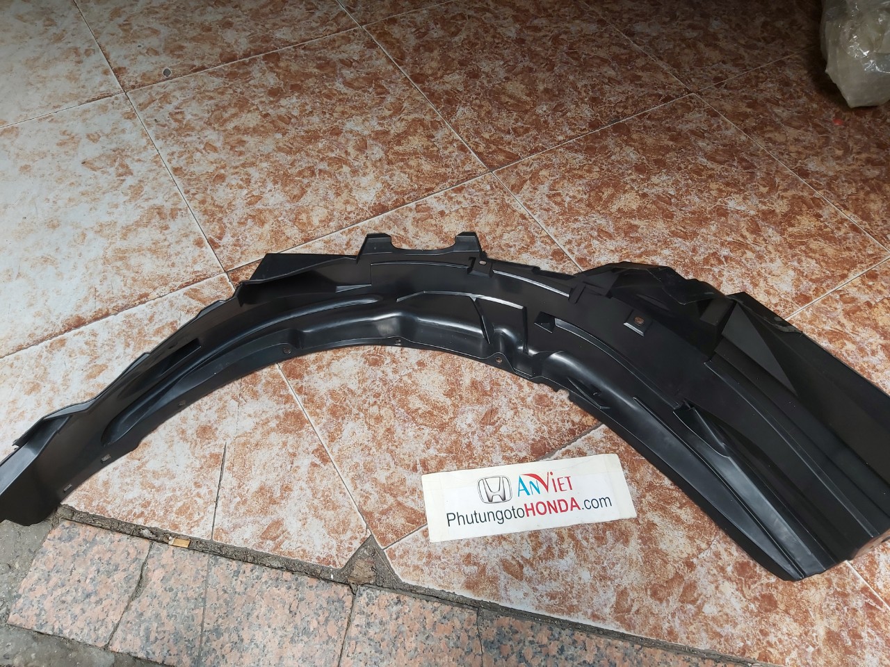 Lòng dè chắn bùn xe honda CIVIC 2006-2011